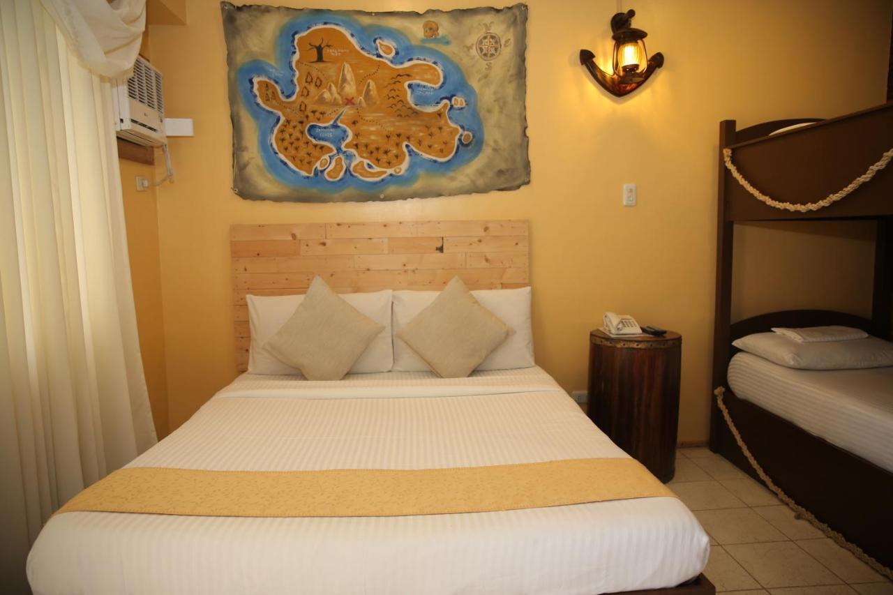 Eon Centennial Resort Hotel & Waterpark Iloilo City Exterior photo